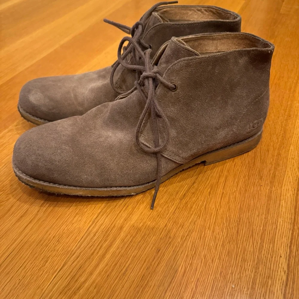 UGG Men's Tan Suede Chukka Boots Size 13